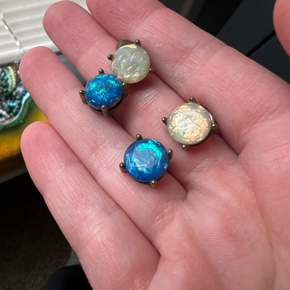 earring bundle - Picture 2 of 2